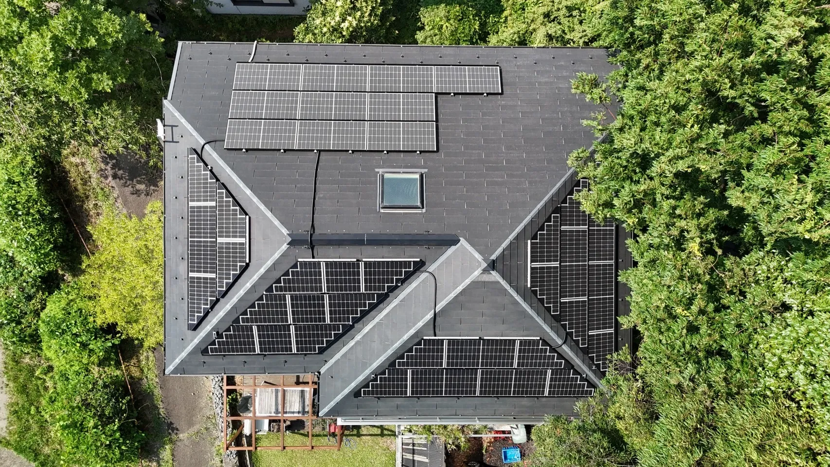 八王子市石川町　M様邸　外壁屋根雨樋洗浄工事